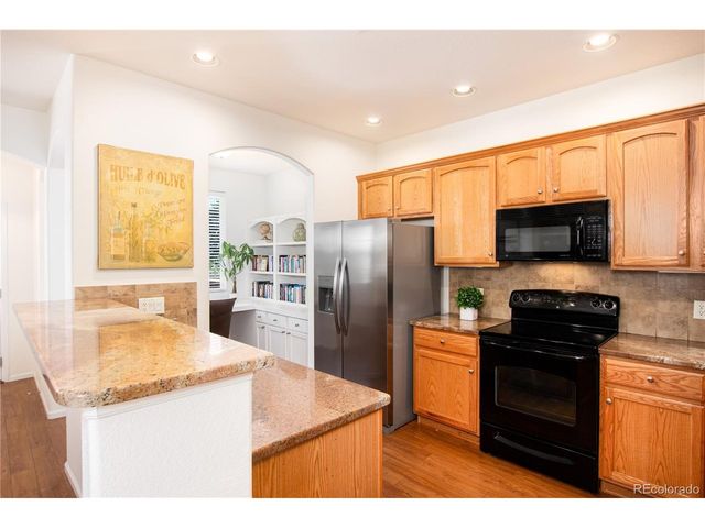 601 W Burgundy St B, Highlands Ranch, CO 80129