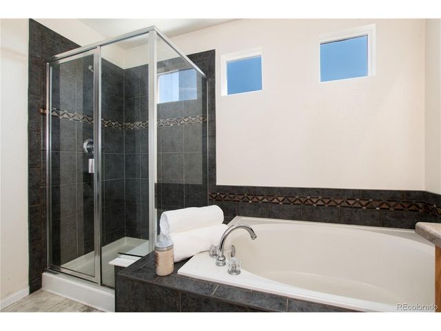 601 W Burgundy St B, Highlands Ranch, CO 80129