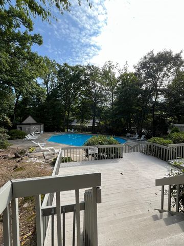 9 Talcott Ridge Road A4, Farmington, CT 06032