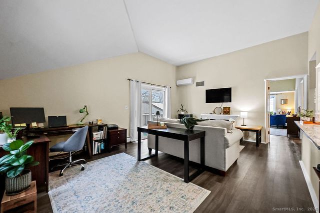 9 Talcott Ridge Road A4, Farmington, CT 06032