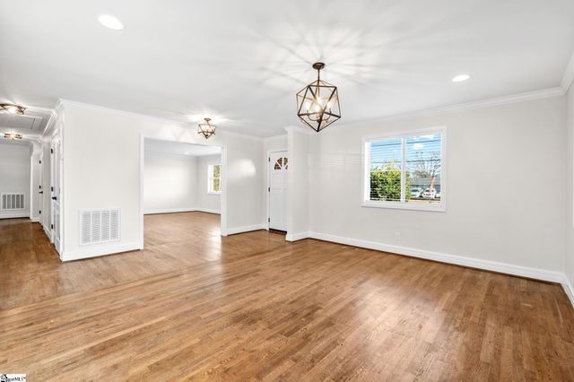 1801 Pleasantburg Drive, Greenville, SC 29609