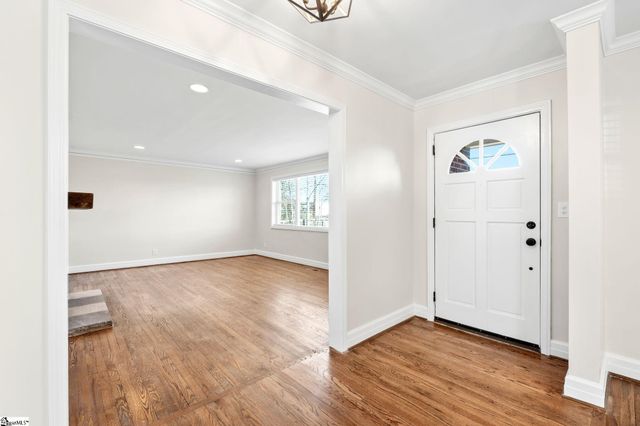 1801 Pleasantburg Drive, Greenville, SC 29609