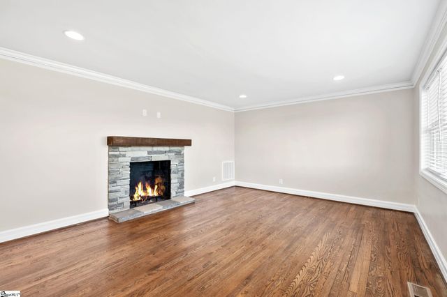 1801 Pleasantburg Drive, Greenville, SC 29609