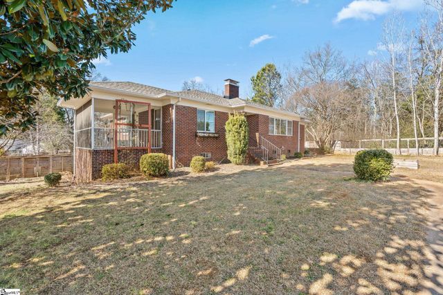 1801 Pleasantburg Drive, Greenville, SC 29609