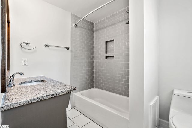 1801 Pleasantburg Drive, Greenville, SC 29609