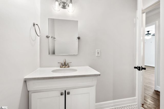 1801 Pleasantburg Drive, Greenville, SC 29609