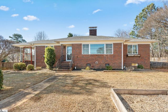 1801 Pleasantburg Drive, Greenville, SC 29609