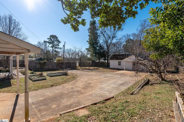 1801 Pleasantburg Drive, Greenville, SC 29609