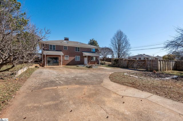 1801 Pleasantburg Drive, Greenville, SC 29609
