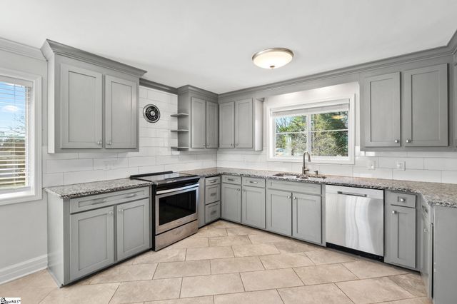 1801 Pleasantburg Drive, Greenville, SC 29609