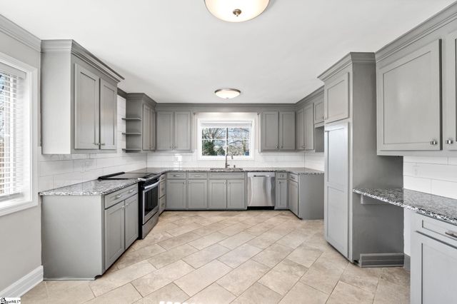 1801 Pleasantburg Drive, Greenville, SC 29609