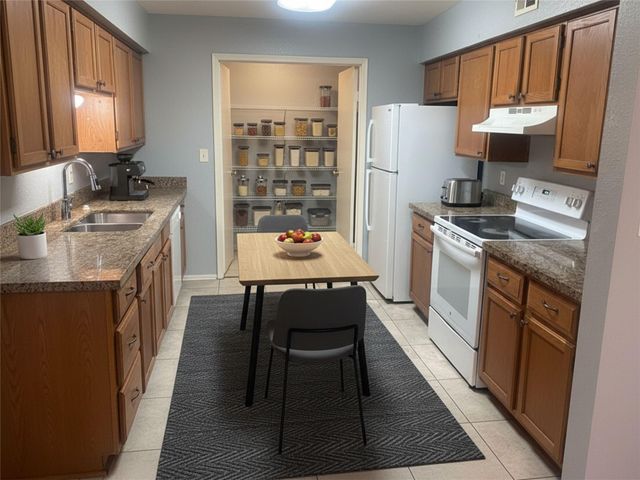 7400 Bellerive Drive 310, Houston, TX 77036