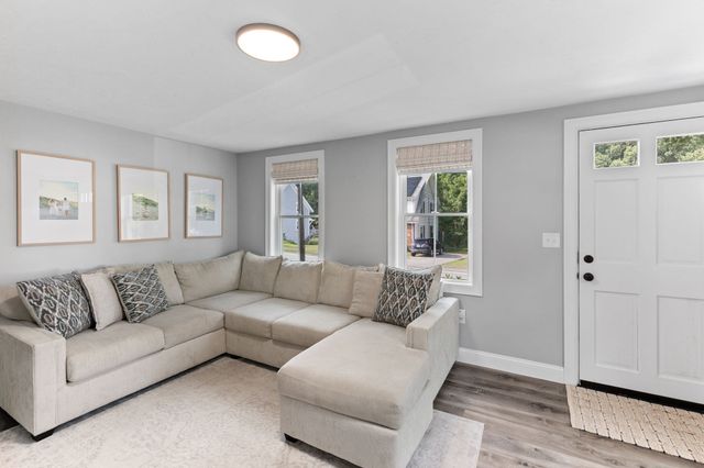 52 Lincoln Street, Easton, MA 02356