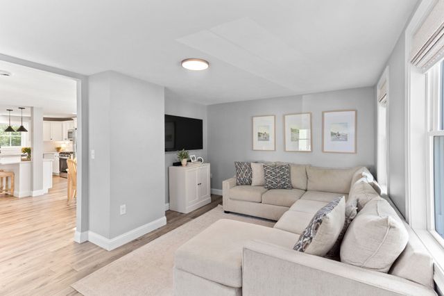 52 Lincoln Street, Easton, MA 02356