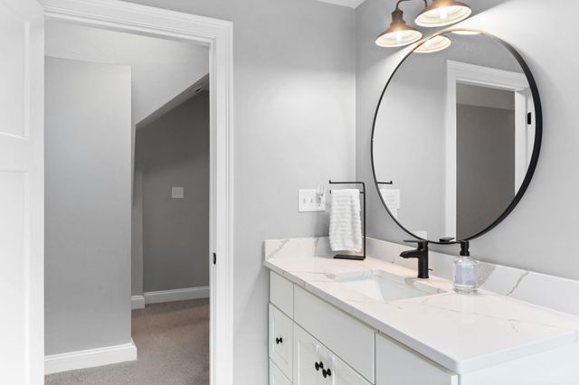 52 Lincoln Street, Easton, MA 02356