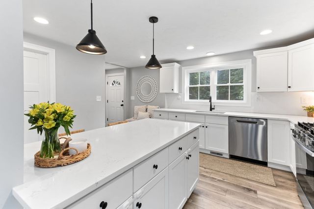 52 Lincoln Street, Easton, MA 02356