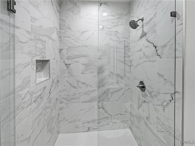 3705 Timber Cove, Tuscaloosa, AL 35406