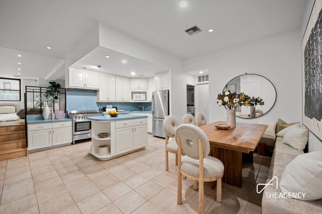 253 W 73RD Street 3BC, New York City, NY 10023