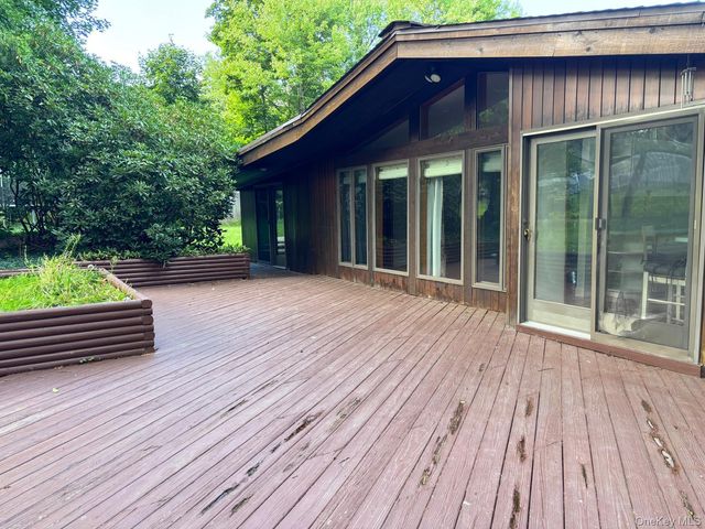 43 Tephanic Avenue, Monroe, NY 10950