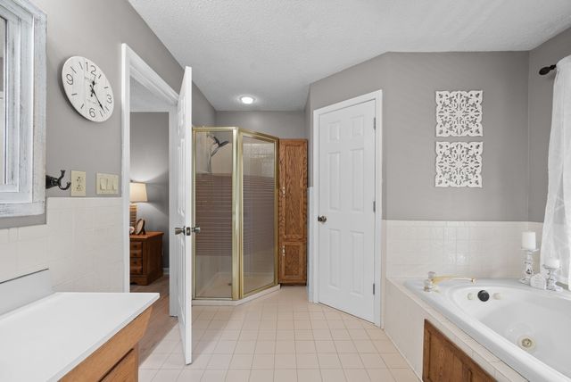 2430 Underwood Rd, Cunningham, TN 37052