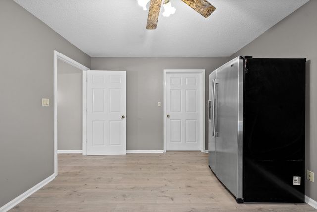 2430 Underwood Rd, Cunningham, TN 37052