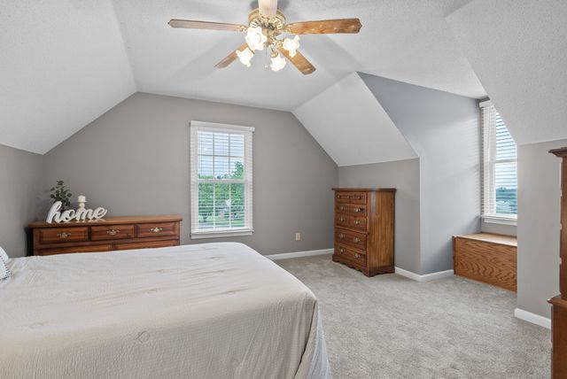 2430 Underwood Rd, Cunningham, TN 37052