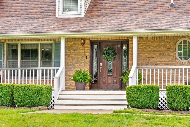 2430 Underwood Rd, Cunningham, TN 37052