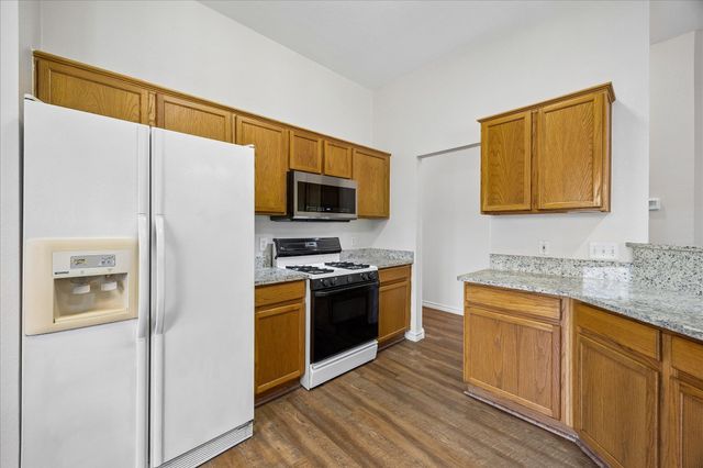 111 Finch LN, Georgetown, TX 78626