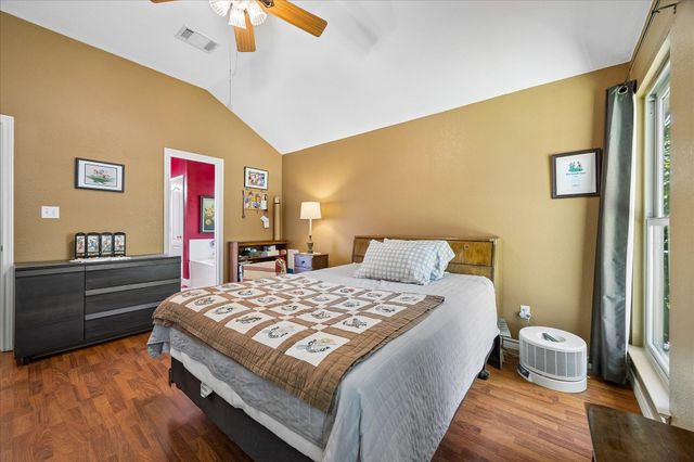 111 Finch LN, Georgetown, TX 78626