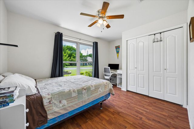 111 Finch LN, Georgetown, TX 78626