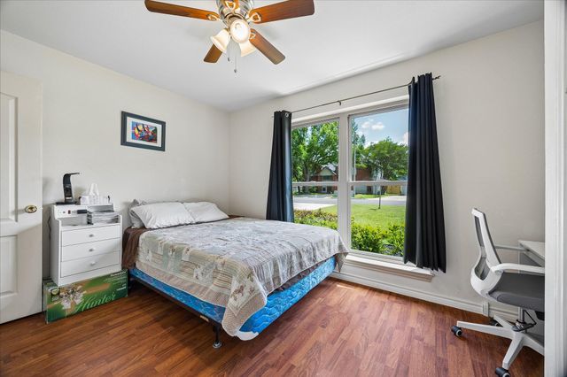 111 Finch LN, Georgetown, TX 78626