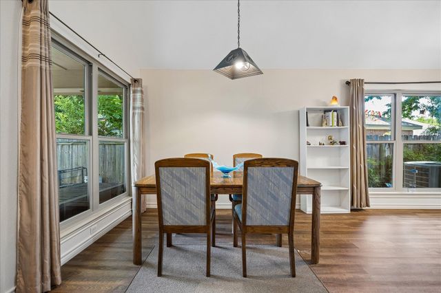 111 Finch LN, Georgetown, TX 78626