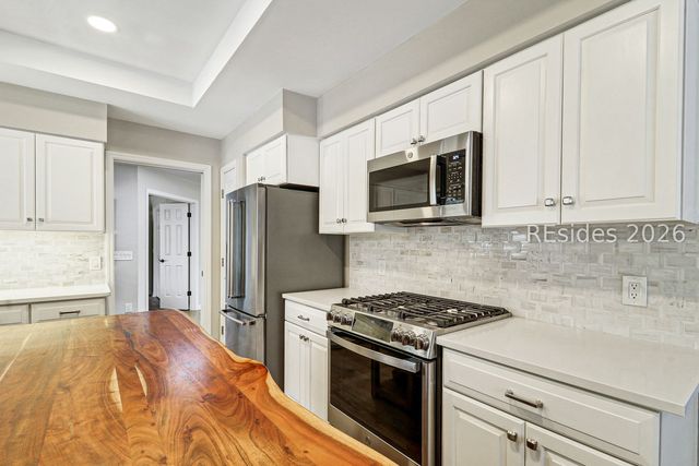 16 Sugar Pine Ln, Hilton Head Island, SC 29926