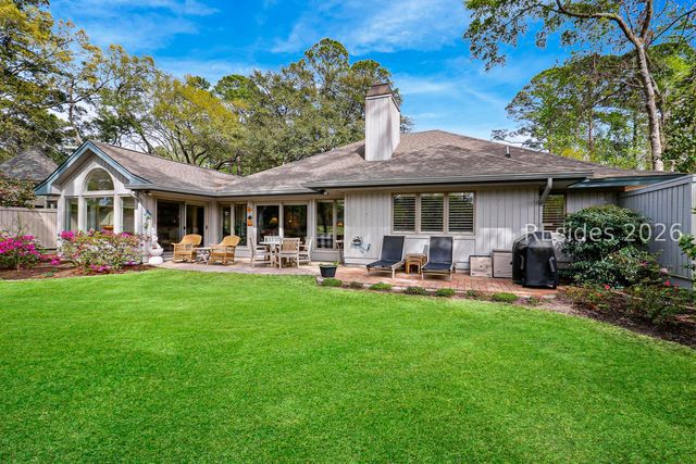 16 Sugar Pine Ln, Hilton Head Island, SC 29926
