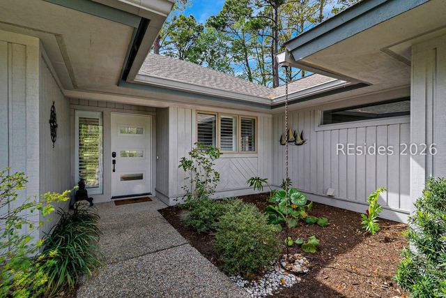 16 Sugar Pine Ln, Hilton Head Island, SC 29926