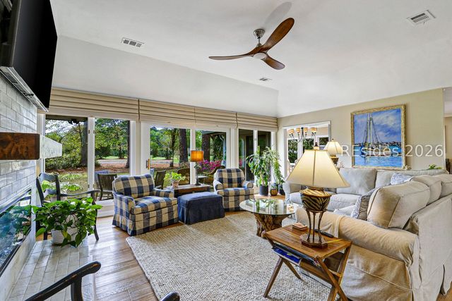 16 Sugar Pine Ln, Hilton Head Island, SC 29926