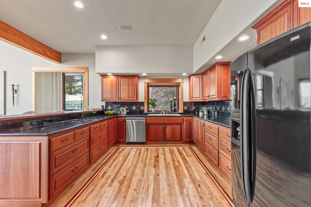 3361 Bottle Bay Rd, Sagle, ID 83860 photo 13