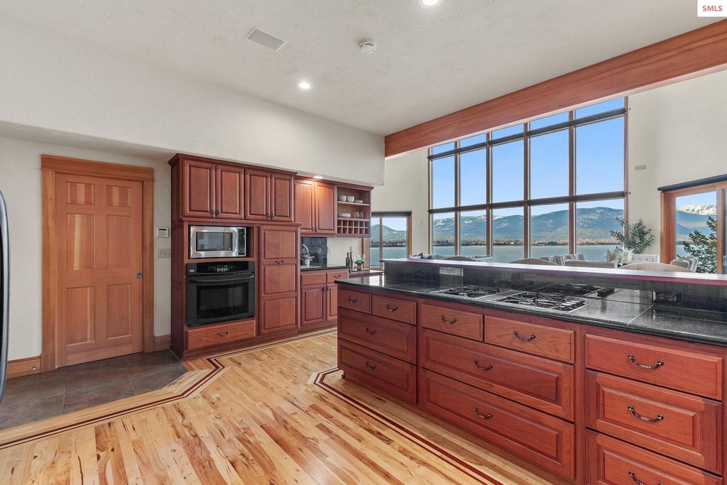 3361 Bottle Bay Rd, Sagle, ID 83860 photo 15