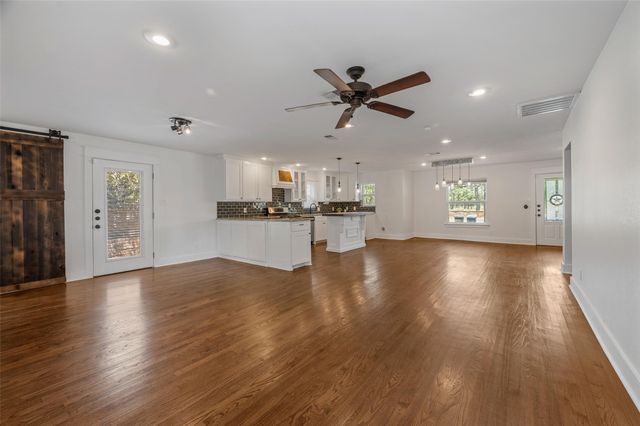 2524 Watauga Road, Fort Worth, TX 76111