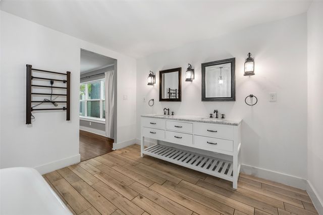 2524 Watauga Road, Fort Worth, TX 76111