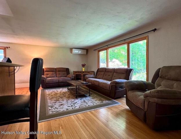171 Van Dale Road, Woodstock, NY 12498