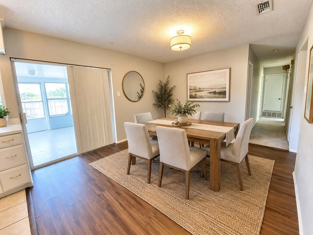 701 Victoria Drive, Euless, TX 76039