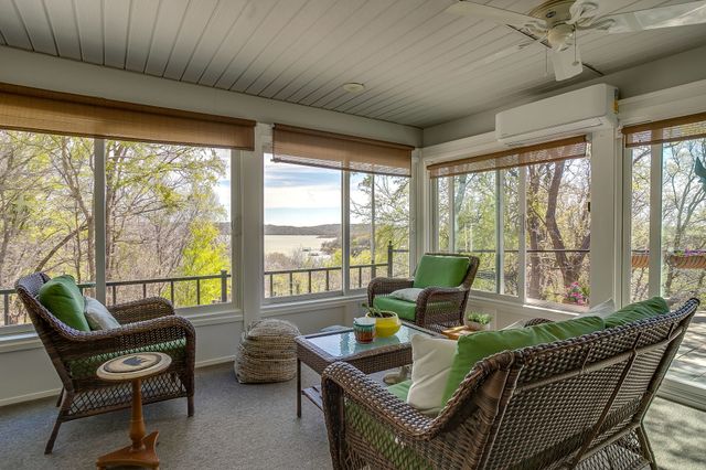 292 Pam Drive, Chico, TX 76431