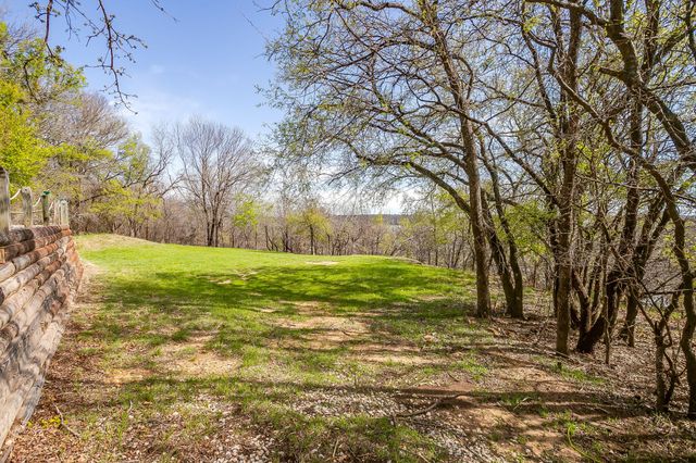 292 Pam Drive, Chico, TX 76431