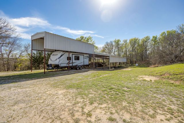 292 Pam Drive, Chico, TX 76431