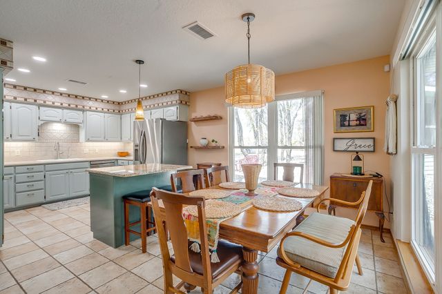 292 Pam Drive, Chico, TX 76431