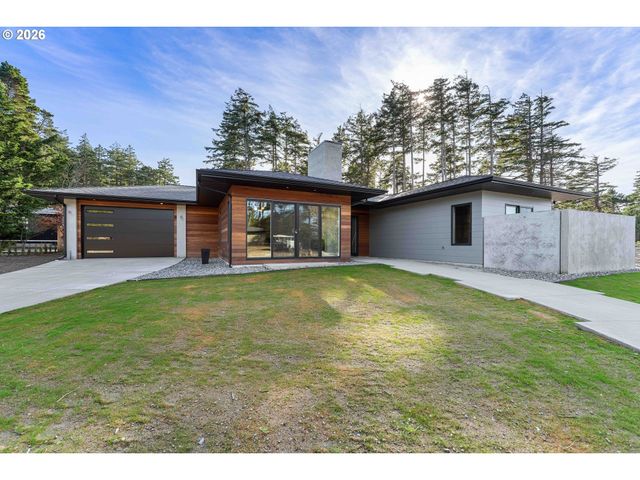 1118 Talus Way, Port Orford, OR 97465