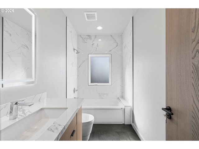1118 Talus Way, Port Orford, OR 97465