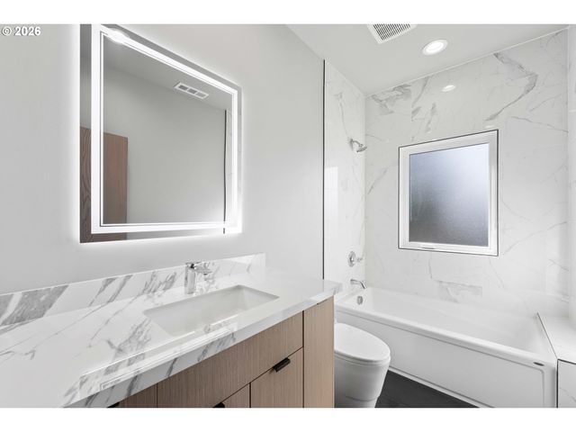 1118 Talus Way, Port Orford, OR 97465
