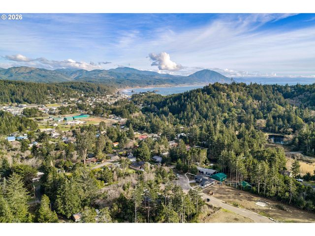 1118 Talus Way, Port Orford, OR 97465